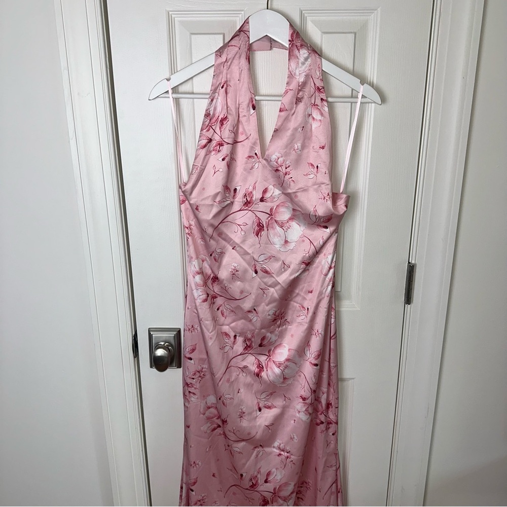 NWT Petal & Pup Mila Halter Neck Maxi Pink Floral - Picture 6 of 13
